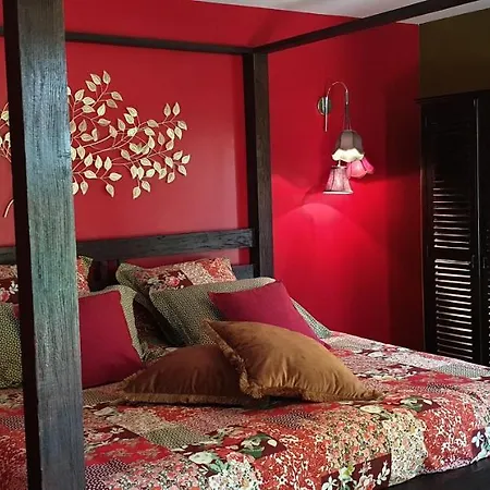 La De Plume Guest house