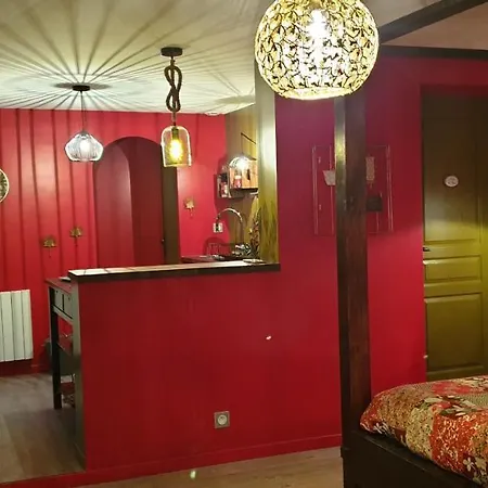 La De Plume Guest house *